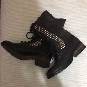 Steve Madden Tropador Boots